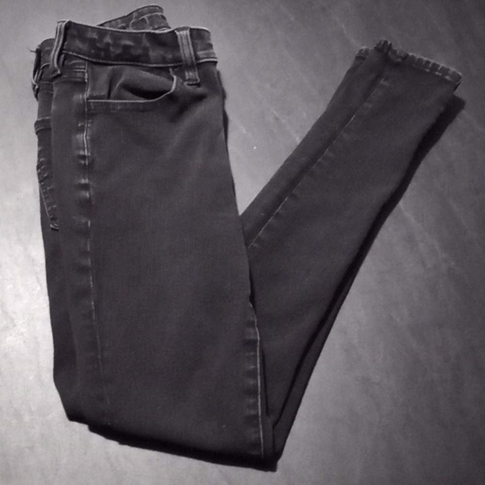 Misses size 2 Regular American Eagle black jeans
